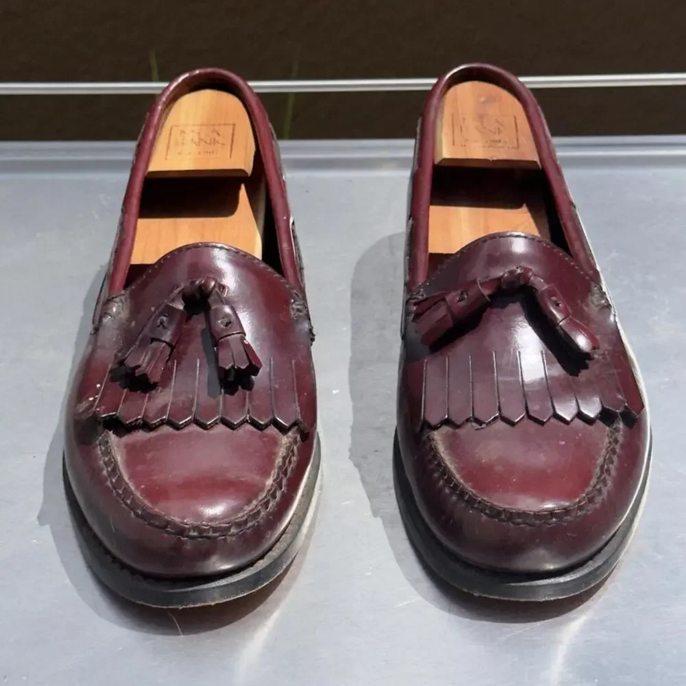 G.H. bass Co Weejuns Burgundy Leather Loafers with Tassel - Size 9 1/2 D